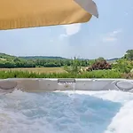 빌라 Podere Bellaria 18&2, Emma *