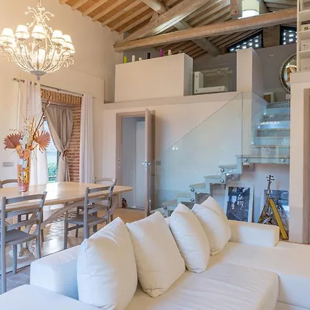 Villa Podere Bellaria 18&2, Emma *